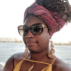 Meet your Posher, Ashanda